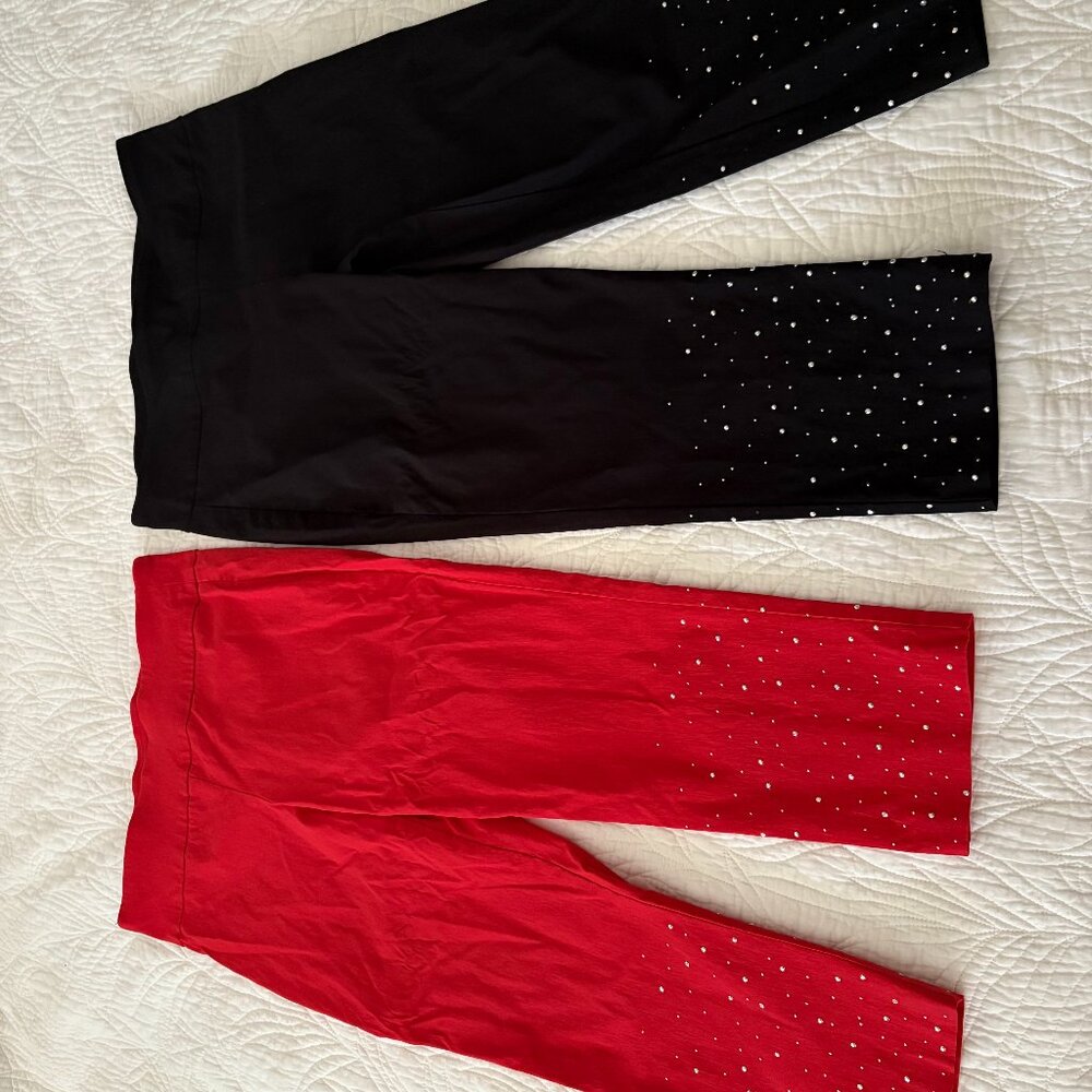 Set of 2 (Black & Red) Size 10 ATTYRE New York capri pants